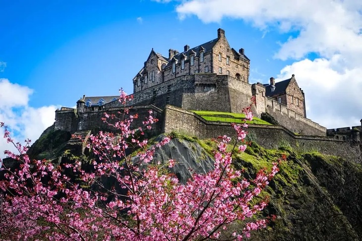 Du Lịch Nước Anh: Hà Nội - Anh Quốc - Scotland - Xứ Wales 9 Ngày Bay Vietnam Airlines