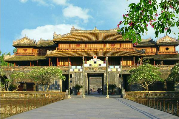 Ngọ môn kinh thành Huế
