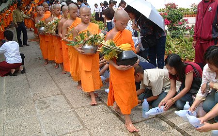 Lễ hội được tổ chức ở chùa
