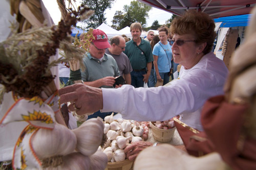Lễ hội tỏi thu hút hàng triệu khách du lịch