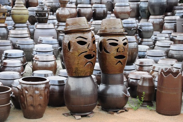 Những sản phẩm gốm tinh tế