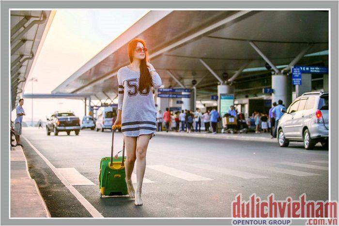Du khách bắt đầu hành trình du lịch Côn Đảo