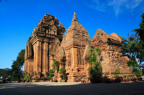 Tháp bà