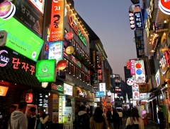 Myeongdong - khu mua sắm bậc nhất Seoul