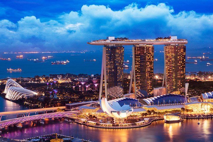 Đột nhập' khách sạn đắt nhất thế giới Marina Bay Sands