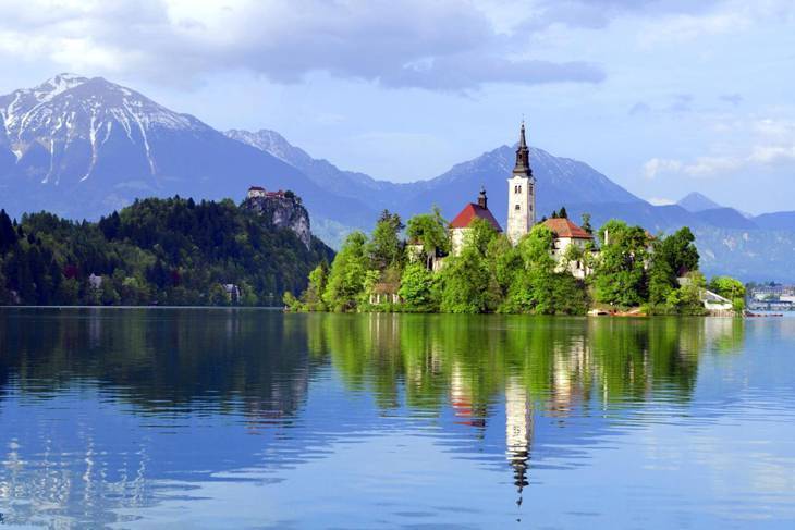 Du Lịch Đông Âu: Hà Nội - Ý - Slovenia - Hungary - Slovakia - Áo - Séc 11 Ngày Bay Qatar Airways