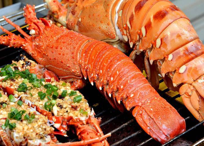 Du Lịch Đảo Bình Ba - Đảo quốc tôm hùm - Party night BBQ