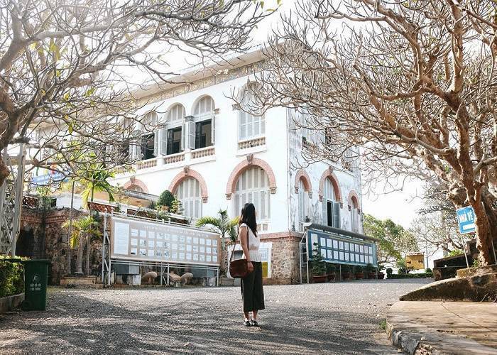 Du Lịch Miền Nam : Hà Nội - Sài Gòn - Cần Thơ - Châu Đốc - Rừng Tràm Trà Sư 4N3Đ Siêu Khuyến Mãi + Vé Máy Bay