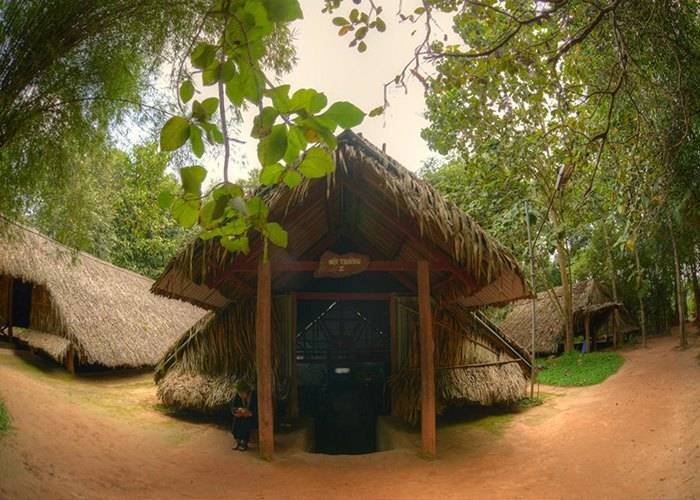 Du lịch Miền Tây: Sài Gòn - Cái Bè - Vĩnh Long - Long Xuyên - Châu Đốc 7 Ngày 6 Đêm