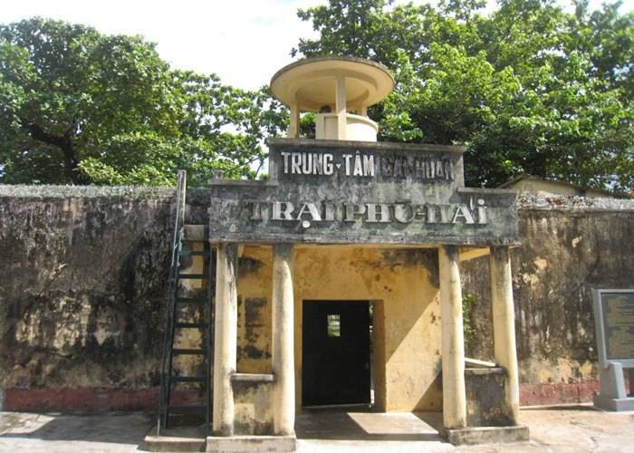 Tour du lịch Côn Đảo 2N2Đ: Từ HCM - Vùng Đất Tươi Đẹp & Dấu Ấn Lịch Sử, Tàu Cao Tốc & Xe Giường Nằm