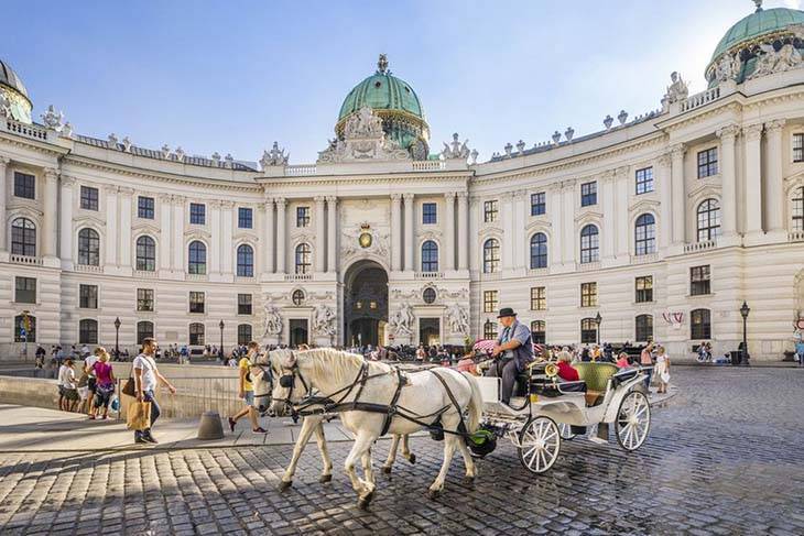 Du Lịch Đông Âu: Hà Nội - Hungary - Séc - Áo 8 Ngày Bay Turkish Airlines