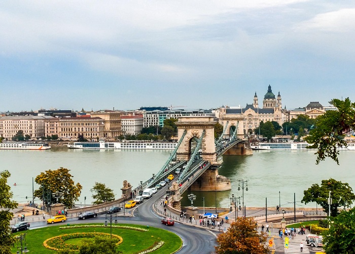 Du Lịch Đông Âu: HCM - Hungary - Slovakia - Áo - CH Séc - Đức 11 Ngày, VMB + KS 4*