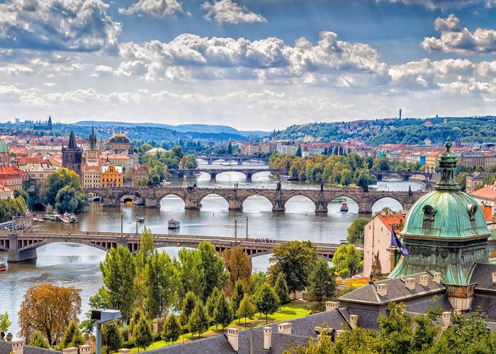 Du Lịch Đông Âu: HCM - Hunggary - Slovakia - Áo - CH Séc - Đức - Balan 12 Ngày, VMB + KS 4*