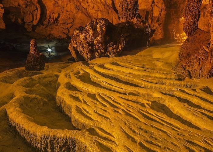 Du Lịch Miền Bắc: Đà Nẵng - Hà Nội - Hà Giang - Cao Bằng 4 Ngày, VMB + KS 2,3*