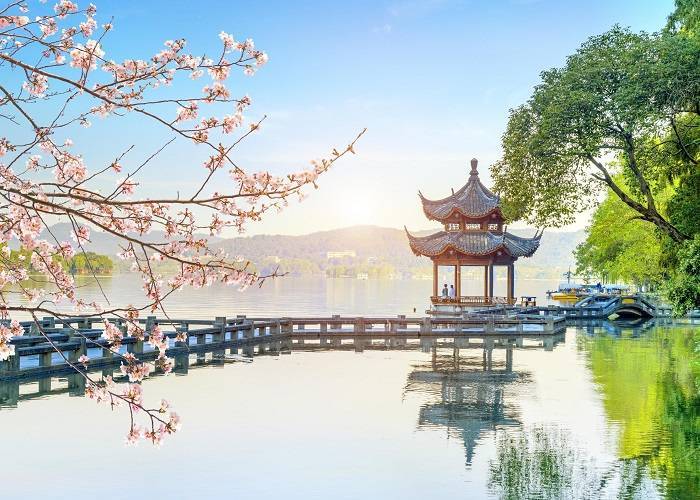Tour Trung Quốc 5N4Đ: Thượng Hải - Hàng Châu - Tô Châu - Ô Trấn, Bay VN + KS 4-5*, khởi hành từ HCM, giá ưu đãi