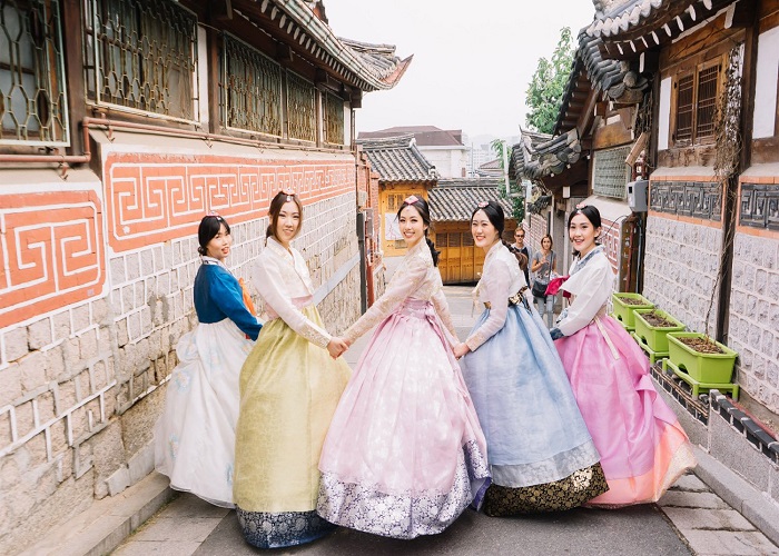 Du Lịch Hàn Quốc Mùa Đông: Nha Trang  - Nami - Trượt tuyết - Lotte World - Painter Show - Bukchon Hanok 5 Ngày, Bay T\'way Air + KS 3,4*