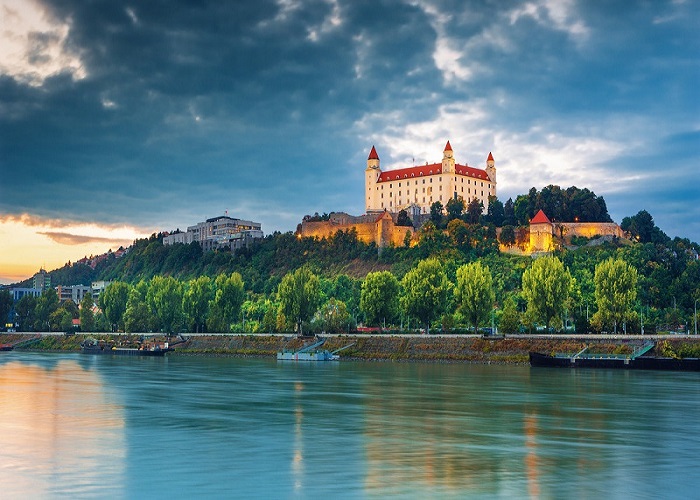 Du Lịch Đông Âu: HCM - Hungary - Slovakia - Áo - Cộng Hòa Séc - Đức - Balan 12 Ngày, Bay Turkish Airlines + KS 4*