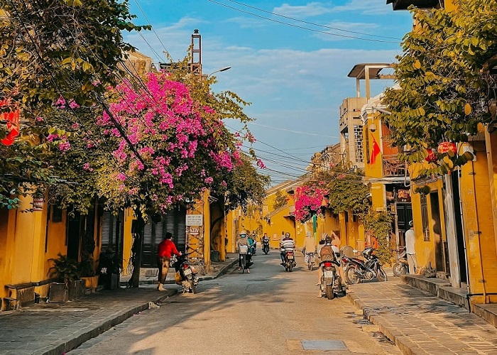 Du Lịch Miền Trung: Hà Nội - Đà Nẵng - Bà Nà Hill - Phố Cổ Hội An - Cố Đô Huế 4 Ngày, Bay Vietnam Airlines + KS 4*