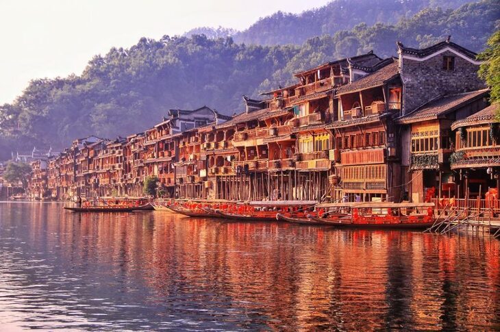 Du Lịch Trung Quốc: Hà Nội - Nam Ninh - Liễu Châu - Trương Gia Giới - Thiên Môn Sơn - Phượng Hoàng - Phù Dung Trấn 6 Ngày 5 Đêm Đường Bộ 