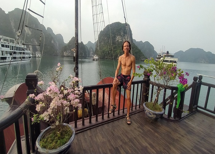 Hà Nội - Hạ Long + Du thuyền Royal Palace Cruises 2N1Đ