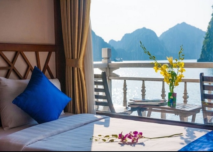 Hà Nội - Hạ Long + Du thuyền Royal Palace Cruises 2N1Đ