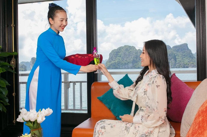 Tour du thuyền Hạ Long: Hà Nội - Hạ Long + Du thuyền Hermes Cruises 2N1Đ