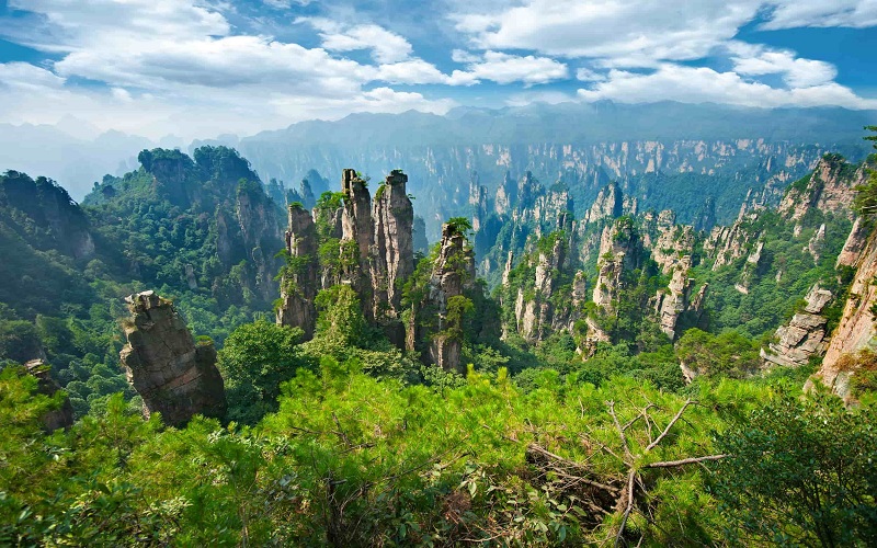 Tour Trung Quốc: Đà Nẵng - Hà Nội - Trương Gia Giới - Miêu Trại - Phượng Hoàng Cổ Trấn - Thiên Môn Sơn - Hồ Bảo Phong 5 Ngày, Bay Charter Vietjet Air