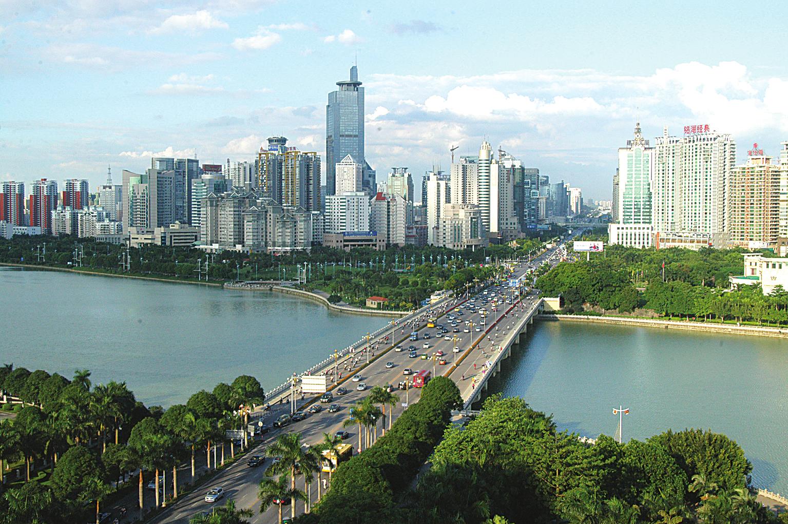 Du Lịch Trung Quốc: Hà Nội - Trương Gia Giới - Thiên Môn Sơn - Phượng Hoàng Cổ Trấn - Nam Ninh - Hữu Nghị Quan 5 Ngày Đi Đường Bay Charter Vietjet Air Về Đường Bộ 