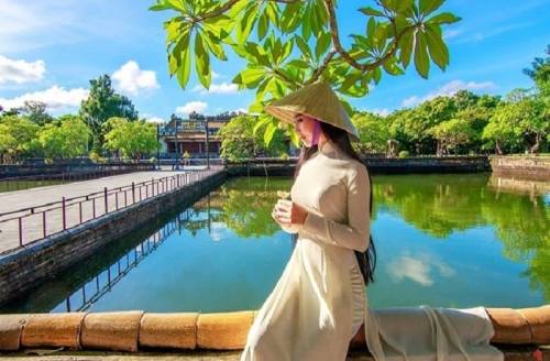 Tour Miền Trung 4N3Đ: Từ Hà Nội - Huế - Đà Nẵng - Bà Nà - Hội An, Bay VN + KS 4*