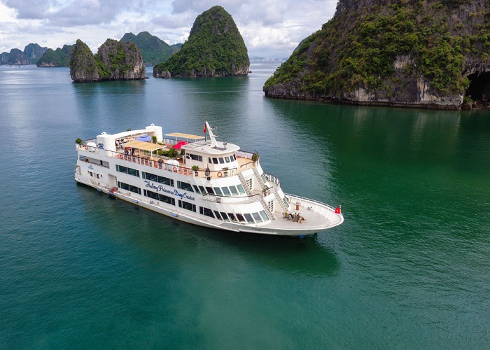 Tour du thuyền 5* Princess 1N thăm Vịnh Hạ Long