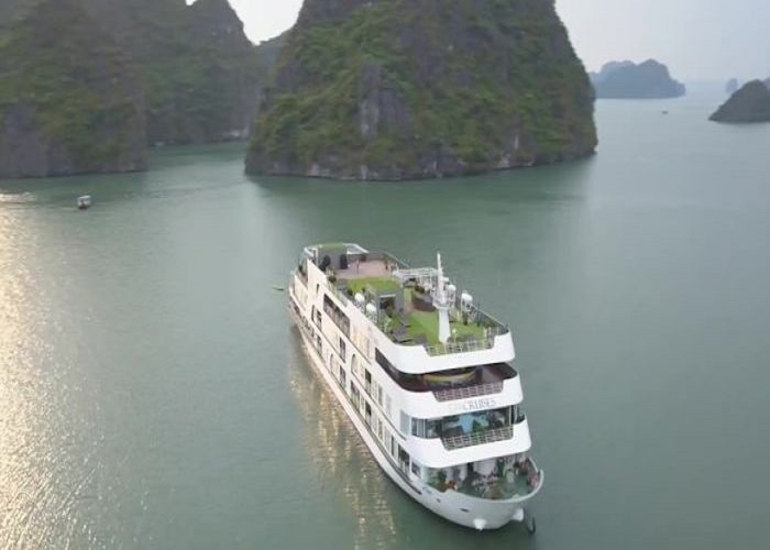 Tour du thuyền 5* Era 2N1Đ ngủ đêm trên Vịnh Hạ Long