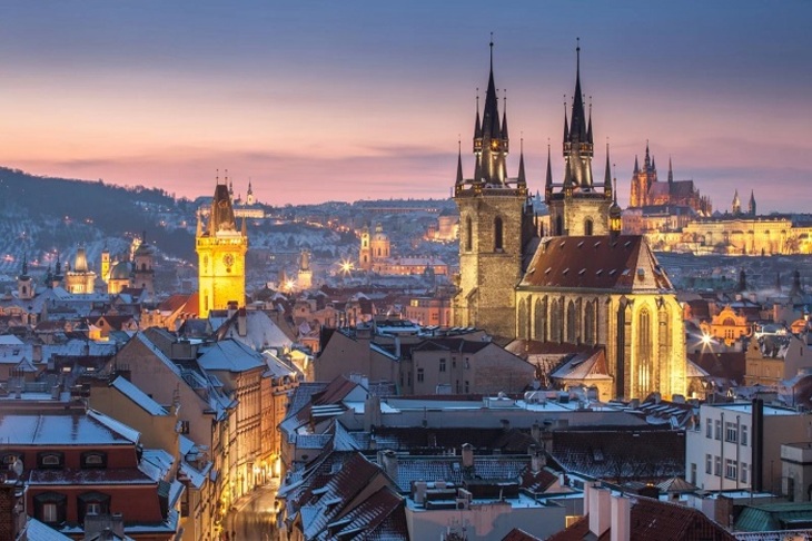 Du Lịch Châu Âu: Hà Nội - Séc - Áo - Slovakia - Hungary 10 Ngày Bay Emirates Airlines