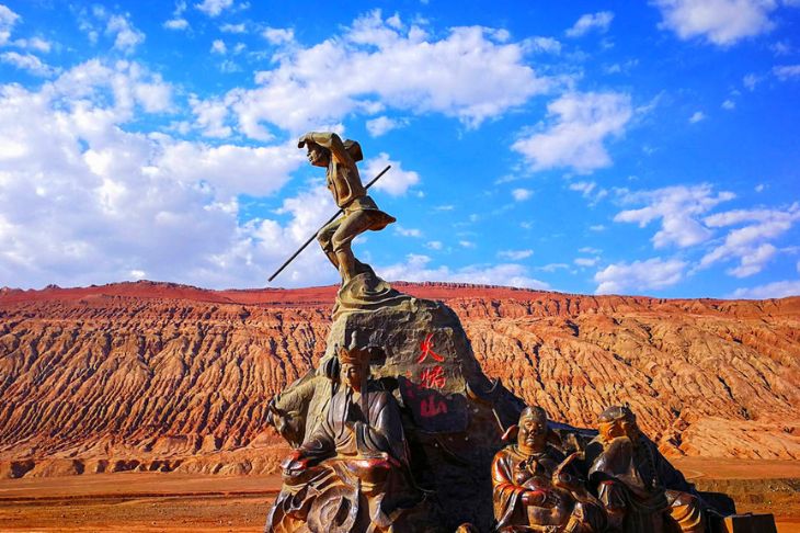 Du Lịch Tân Cương: Hà Nội - Urumqi - Vịnh Ngũ Sắc - Thắng cảnh Kanas - Hồ Sayram - Yining - Hỏa Diệm Sơn 8 Ngày Bay China Southern Airlines