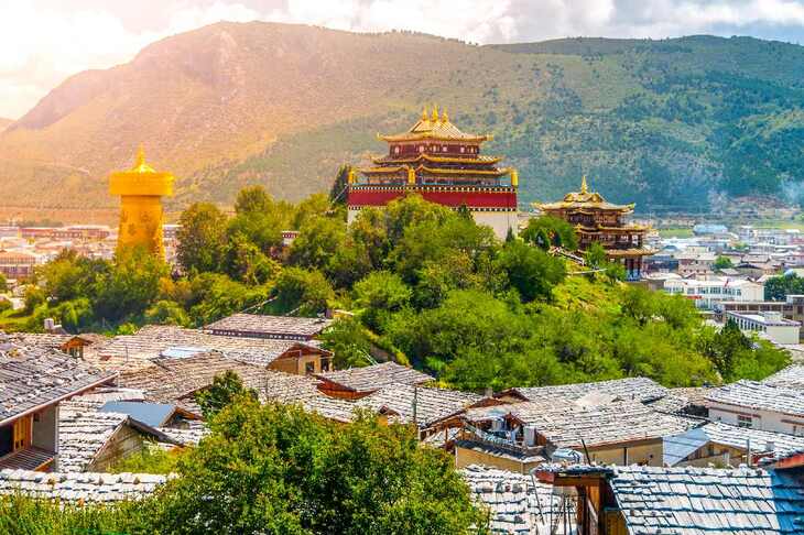 Du Lịch Trung Quốc: Hà Nội - Cát Bi - Lệ Giang - Shangrila 5 Ngày Bay Lucky Airlines 