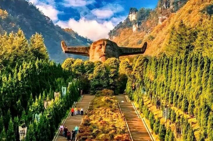 Du Lịch Trung Quốc 5N4Đ: Hà Nội - Thập Yển - Nghi Xương - Thần Nông Giá - Võ Đang Sơn Bay West Air (No Shopping)