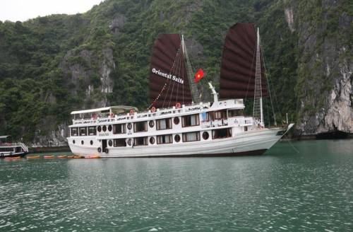 Du Lịch Hạ Long: Hà Nội - Hạ Long 2N1Đ - Du thuyền Oriental Sails 3*